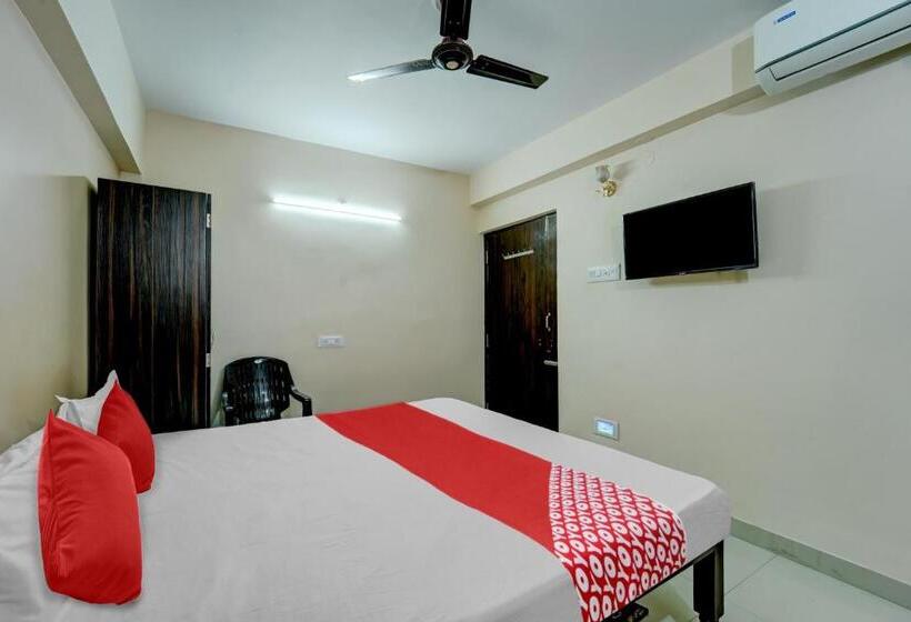 旅馆 Shri Hari Inn