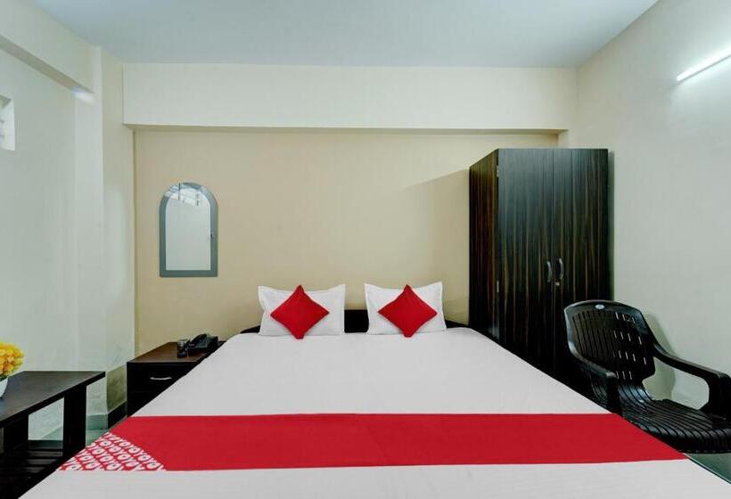 旅馆 Shri Hari Inn