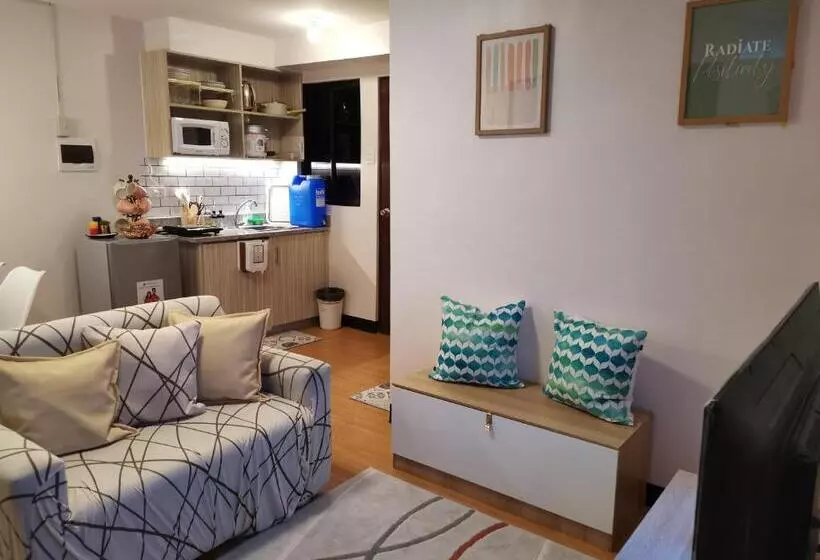 Aamiaismajoitus (B&B) Castle Place Condo Staycation Marilao