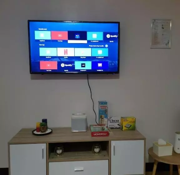 Aamiaismajoitus (B&B) Castle Place Condo Staycation Marilao