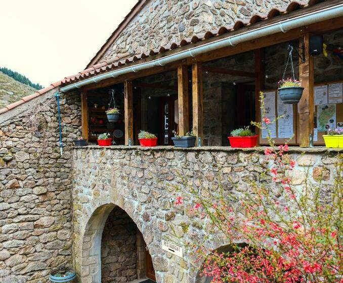 בית מלון כפרי Au Chat Bleu