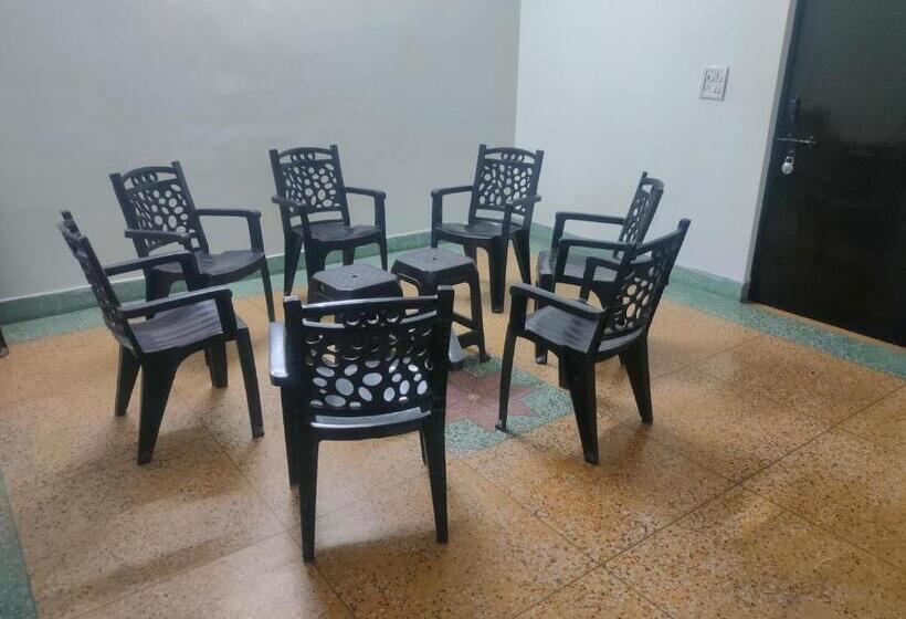 Отель Khubsaras Palace By Chhabra S