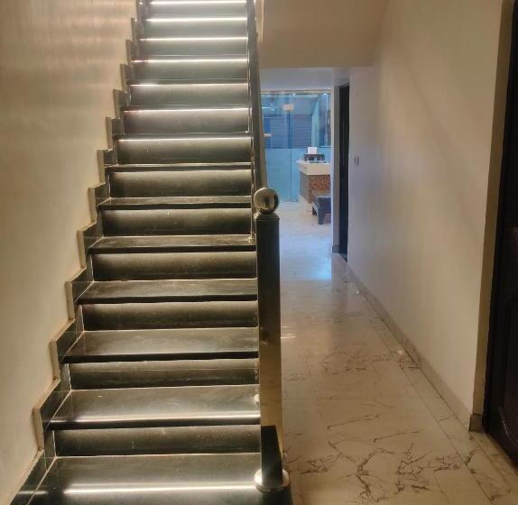 Отель Khubsaras Palace By Chhabra S