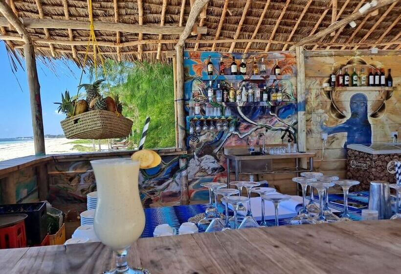 ホテル Kivuli Beach Resort Paje