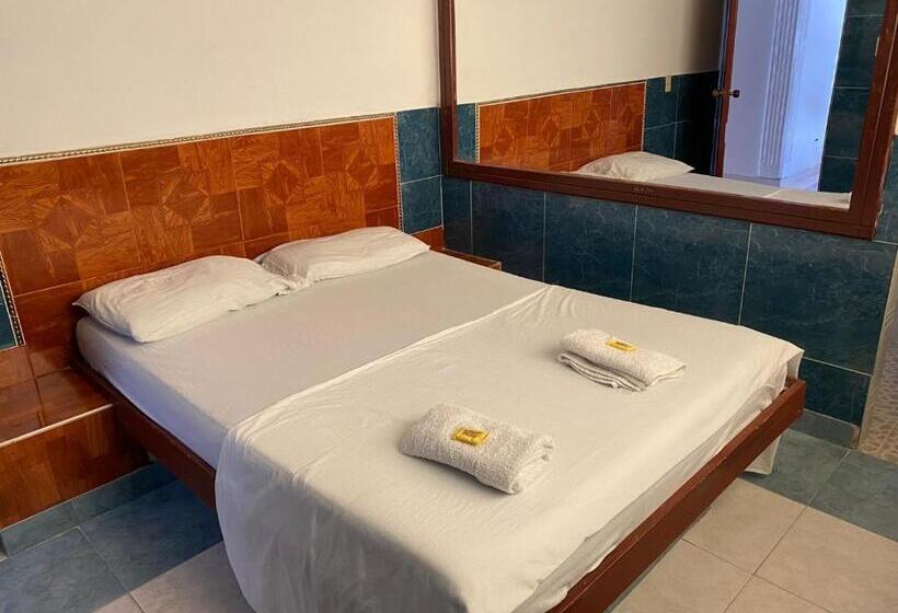 هتل Los Pinos Neiva