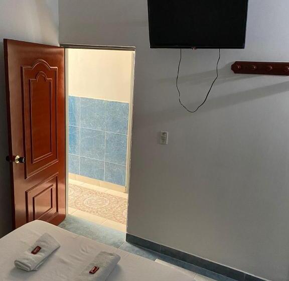 هتل Los Pinos Neiva