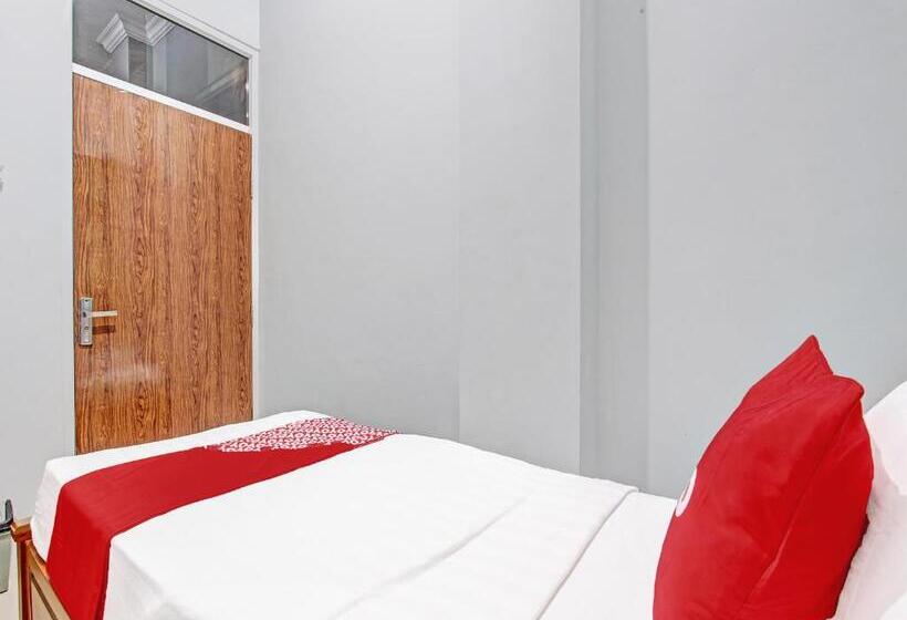 ホテル Oyo 91960 Fariza House Syariah