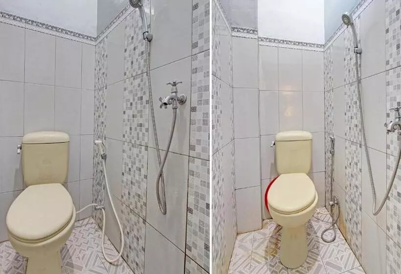 Hotelli Oyo 91960 Fariza House Syariah