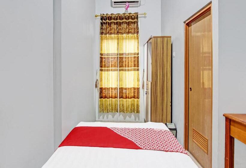 ホテル Oyo 91960 Fariza House Syariah