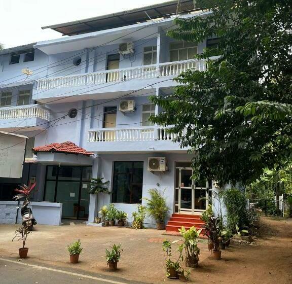 בית מלון כפרי Shangrila