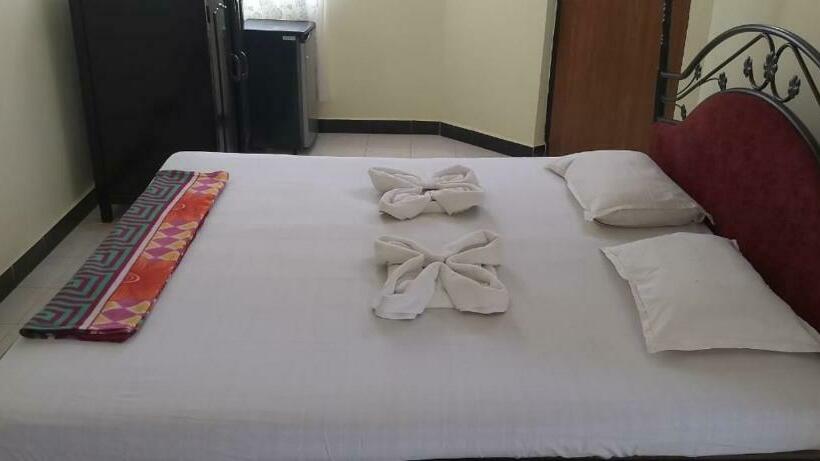 בית מלון כפרי Shangrila