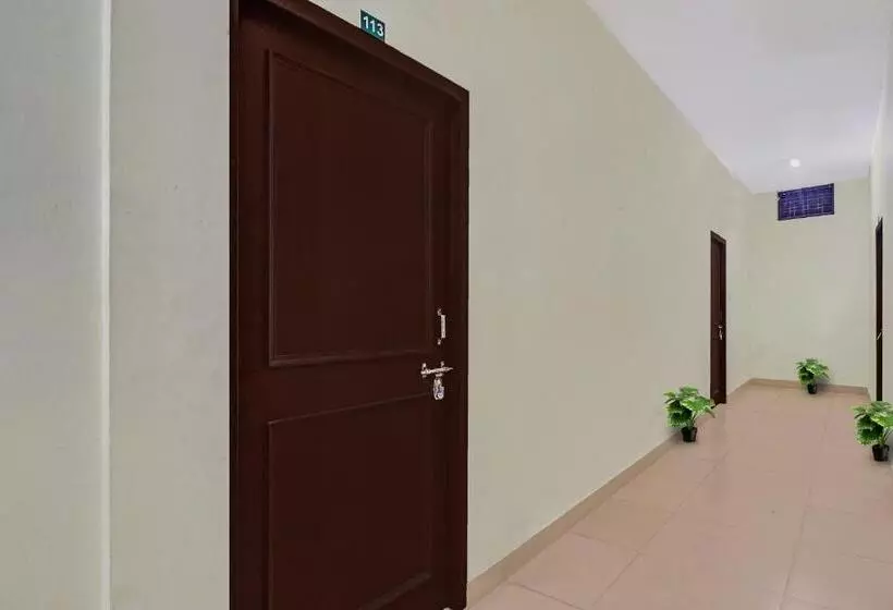 ホテル Spot On Ganga Pg And Home Stay