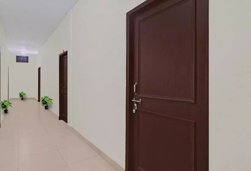 ホテル Spot On Ganga Pg And Home Stay