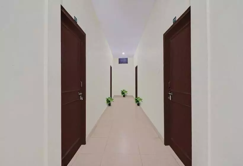 ホテル Spot On Ganga Pg And Home Stay