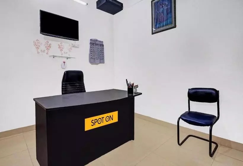 ホテル Spot On Ganga Pg And Home Stay