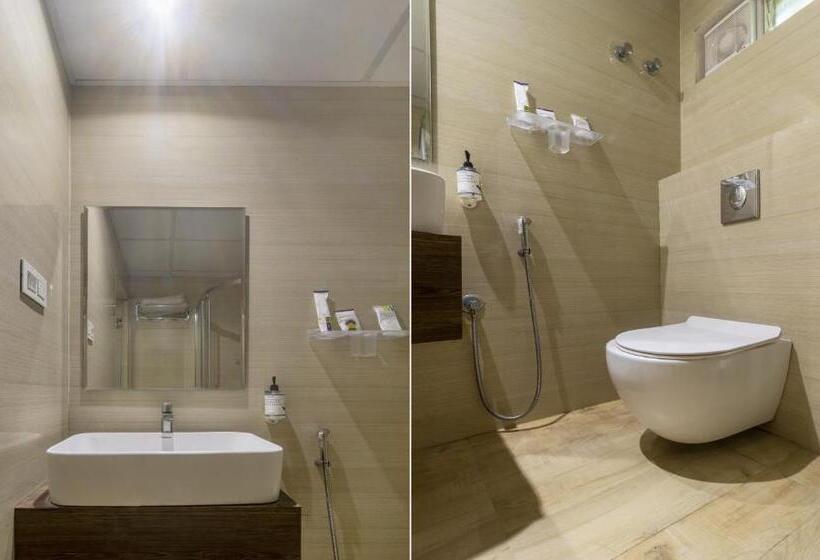 هتل Treebo Cool River