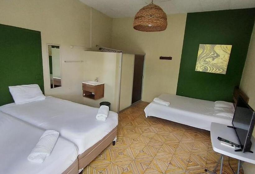 پانسیون Hostal Montecristo Metapan