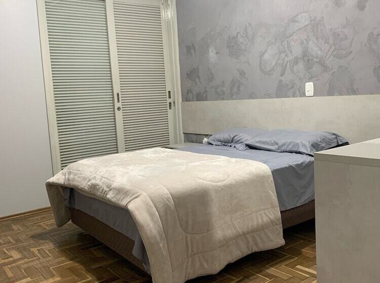 Pensió Pousada Hostel Dodora