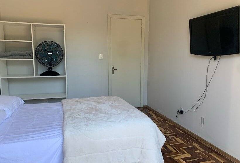 Pensió Pousada Hostel Dodora