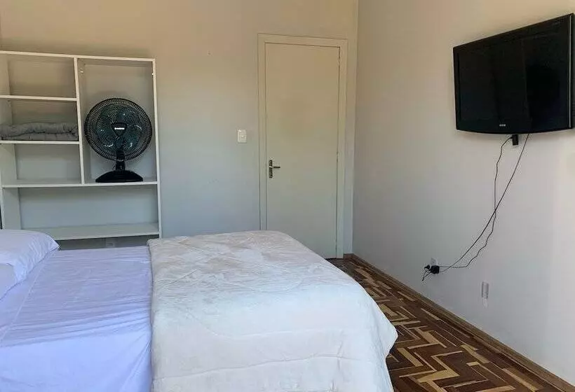 ペンション Pousada Hostel  Dodora