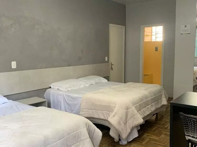 ペンション Pousada Hostel  Dodora