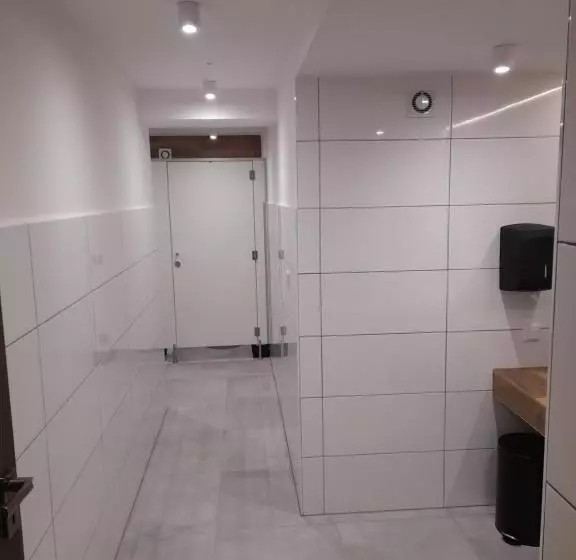 ペンション Schronisko Gościniec Równica