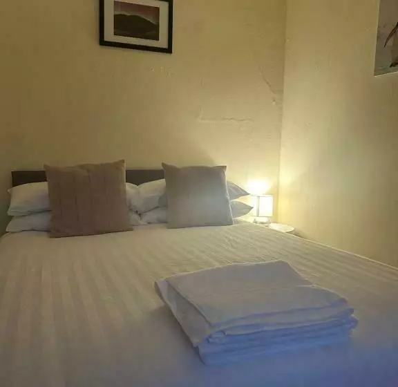 ペンション The Taynuilt Guest House   Tgh