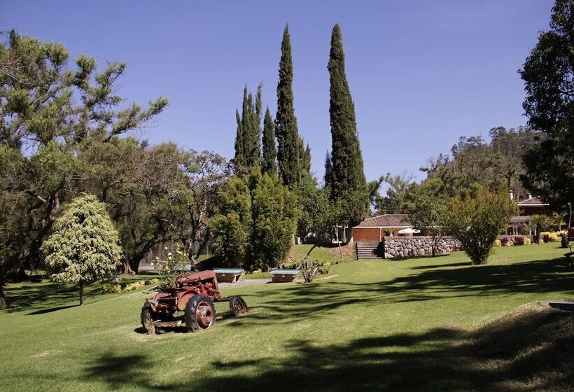 Uzhupud Garden Hotel & Lodge