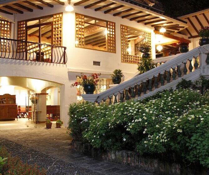 Uzhupud Garden Hotel & Lodge