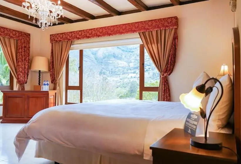 Uzhupud Garden Hotel & Lodge