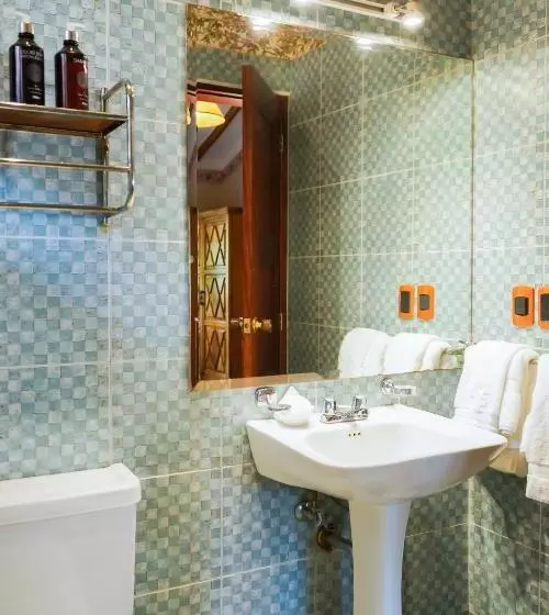 Uzhupud Garden Hotel & Lodge