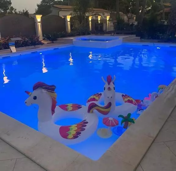 Villa Aquamarina Pavoncella Rossa