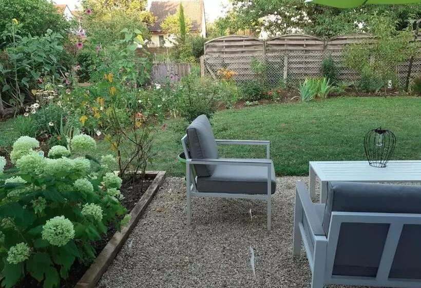 Aamiaismajoitus (B&B) Les Oiseaux Chambre D Hôtes