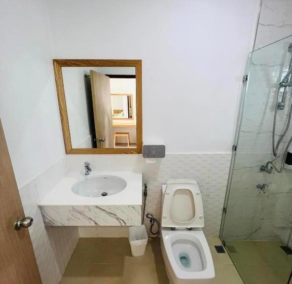 Otel สราญรัตน์รีสอร์ท