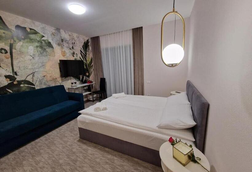 هتل Art S Luxury Boutique