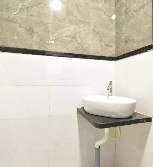Hotelli Ashirwad, Solapur