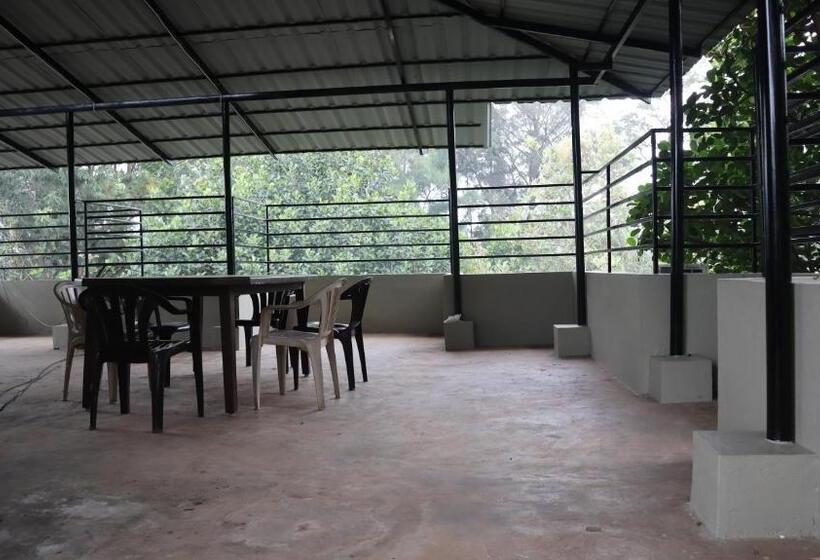 Hotel Nakshatra Resort