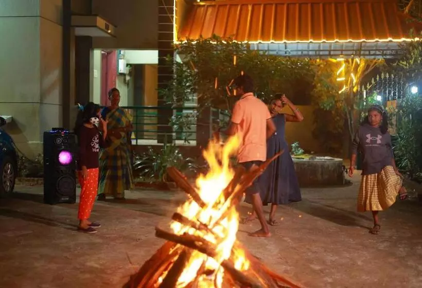 ホテル Nakshatra Resort