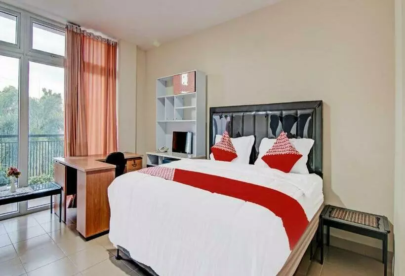 ホテル Oyo 91951 Almira Homestay Syariah