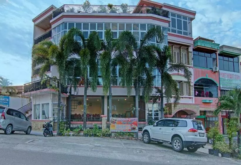 ホテル Oyo 91951 Almira Homestay Syariah