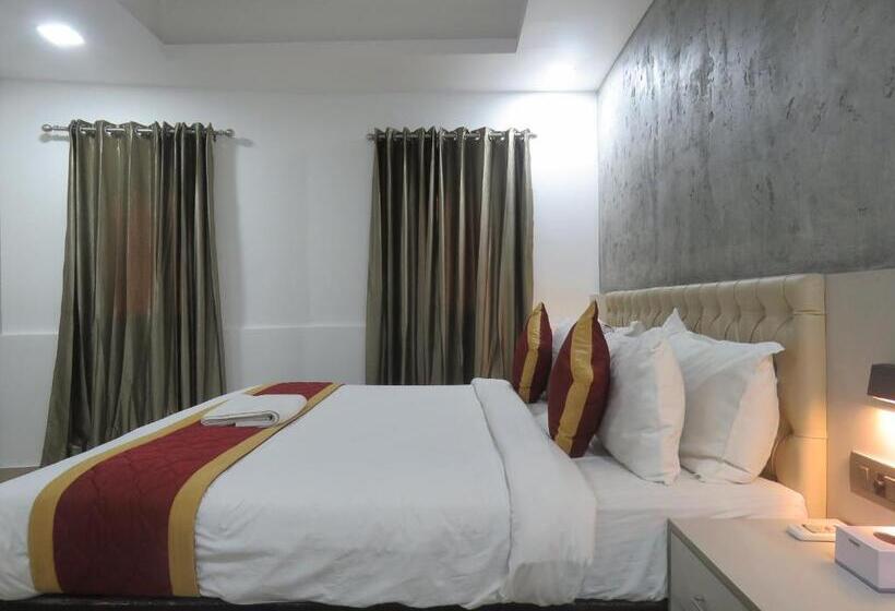 فندق Reegate Inn Near South Railway Station