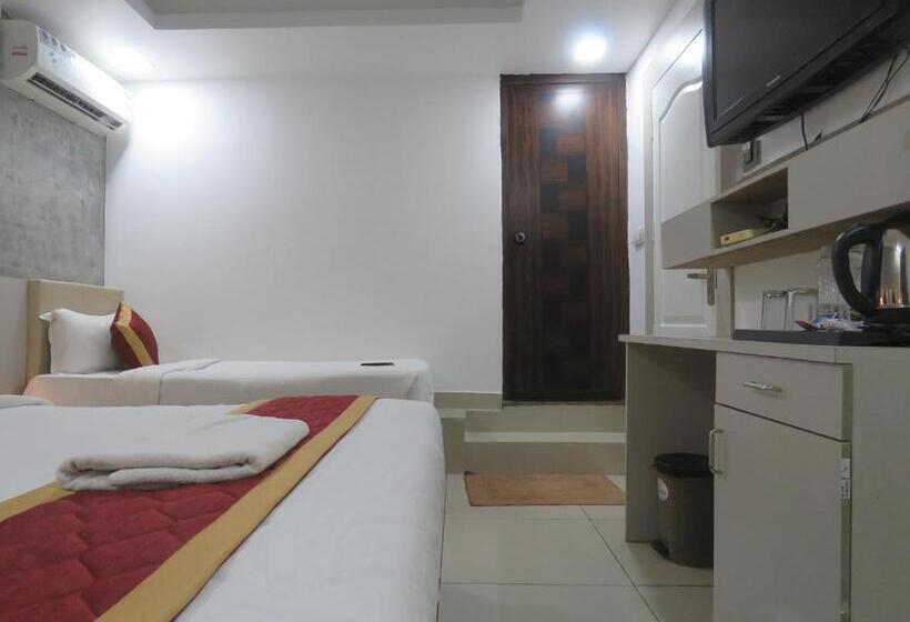 فندق Reegate Inn Near South Railway Station