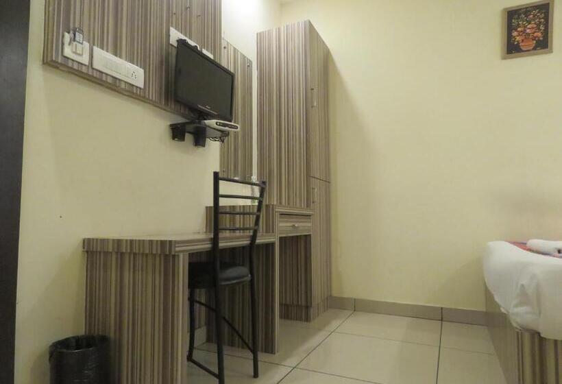 فندق Reegate Inn Near South Railway Station