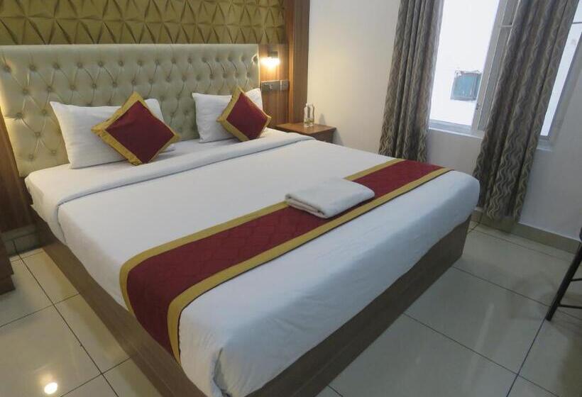 فندق Reegate Inn Near South Railway Station