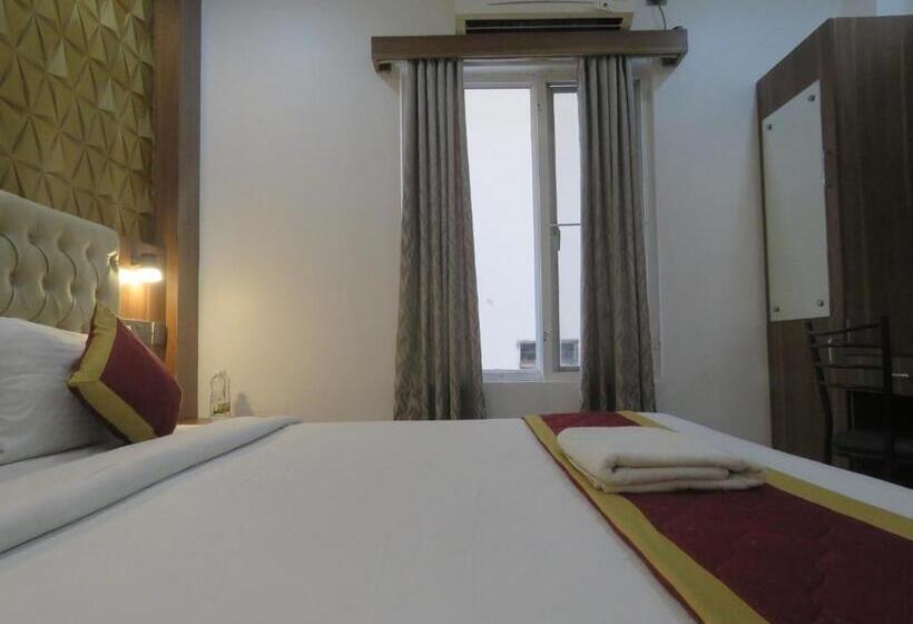 فندق Reegate Inn Near South Railway Station