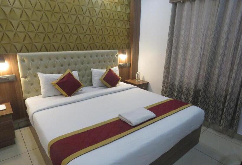 فندق Reegate Inn Near South Railway Station