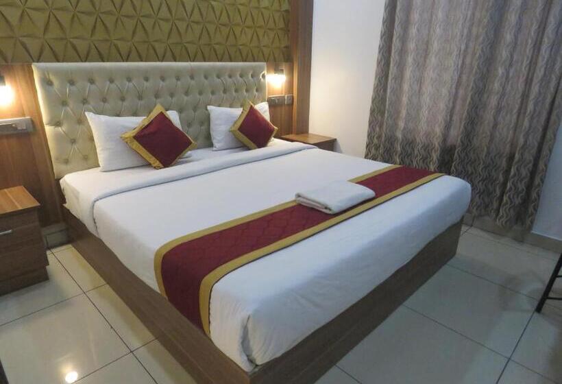 فندق Reegate Inn Near South Railway Station