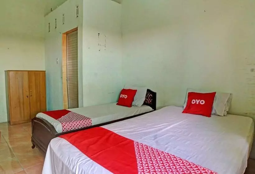 ホテル Spot On 91966 Onasis Syariah Inn