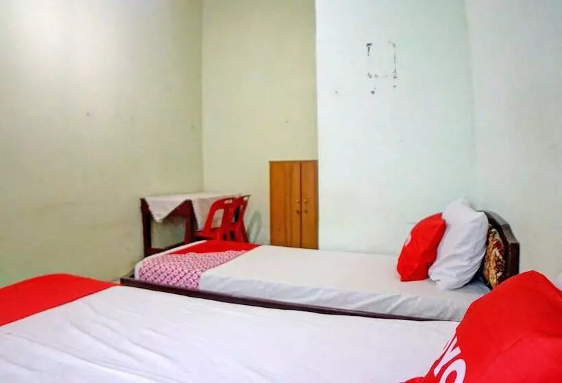 ホテル Spot On 91966 Onasis Syariah Inn