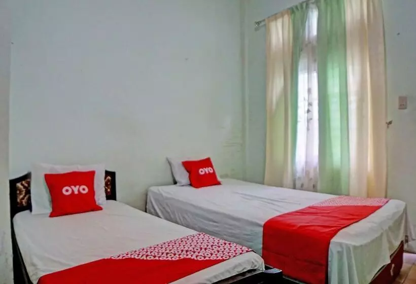 ホテル Spot On 91966 Onasis Syariah Inn